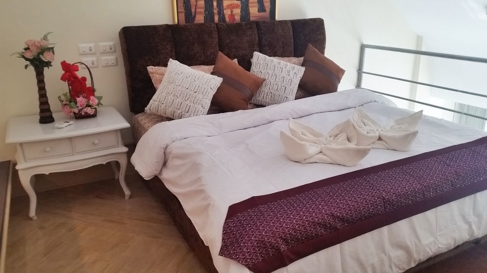 Penthouse Galare Thong Tower דירה *